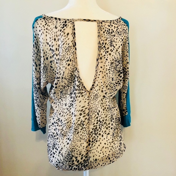 Daytrip 3/4 Sleeve Top - Picture 3 of 4